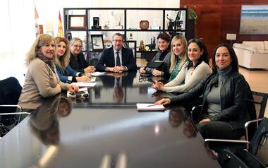 The mayor of Benidorm receives the representatives of Memba association