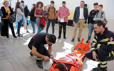 Benidorm informa l'alumnat de les opcions formatives al seu abast en les 'Jornades d'Orientació Educativa'