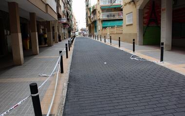 La calle Carrasco se abre mañana al tráfico tras los trabajos de pavimentación