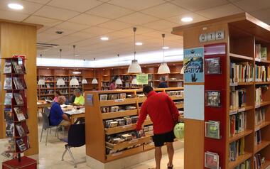 La Red de Bibliotecas de Benidorm duplica la media de visitas diarias del conjunto nacional