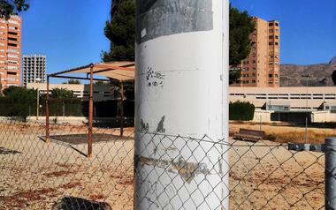 El PSOE exige mejoras para garantizar la seguridad y salubridad de los parques caninos 