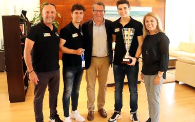El alcalde Toni Pérez recibe a los subcampeones de la IX Coupe des Champions de Pilota 