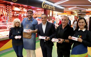 La Concejalía de Comercio con la Campaña de Navidad del Mercado Municipal 