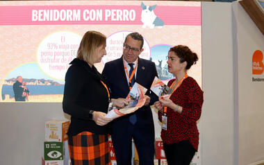 Benidorm exhibe su oferta ‘dog-friendly’, un segmento que suma más de 7 millones de viajeros anuales