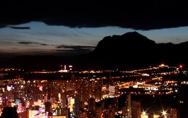 Benidorm obtiene 3 millones de fondos europeos para reducir el consumo eléctrico cerca de un 79% 