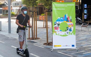 Av del Mediterrani, la gran artèria de Benidorm, reconvertida en espai saludabe per al vianant