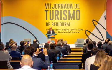 L'alcalde assistix a la VII Jornada de Turisme de Benidorm que organitza AVE i destaca la idoneïtat de la campanya #EresTurismo...