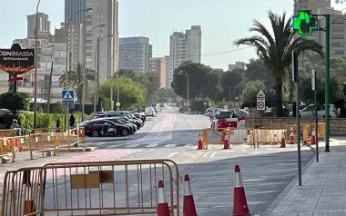 Balastegui: “Del Benidorm te espera’ hemos pasado a ‘la que te espera en Benidorm’ con la ciudad llena de zanjas cuando el turismo empieza a venir”
