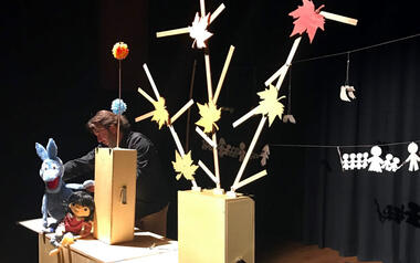La Regidoria de Cultura acosta el teatre als centres escolars de Benidorm...