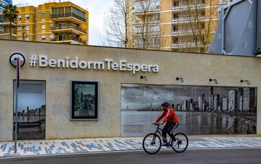 Comerç publica el llistat provisional de participants del concurs #BenidormTeEspera