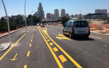Abierto el nuevo vial de acceso al complejo escolar y deportivo del Salt de l’Aigua