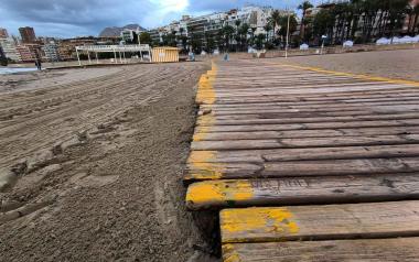 Pasarela de Playa Aaccesible del Parque de Elche.