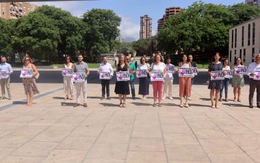 Minuto de silencio en el Ayuntamiento de Benidorm.