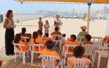 La biblioplaya del Parque de Elche acoge la segunda charla divulgativa sobre el valor de la posidonia