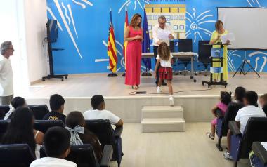 Benidorm reconoce el esfuerzo del alumnado que ha participado este verano en el Programa de Apoyo Educativo