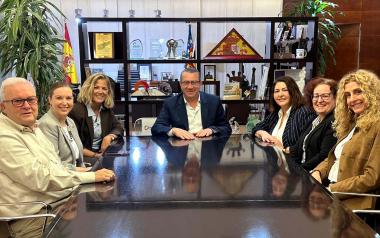 La nueva comisión de las Hijas de María prepara la festividad de la Purísima