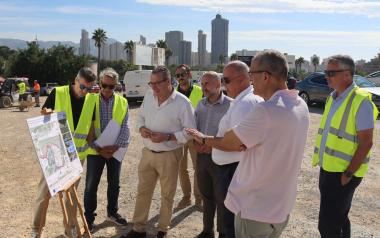 Benidorm inicia las obras para reordenar el aparcamiento disuasorio de la avenida Beniardá