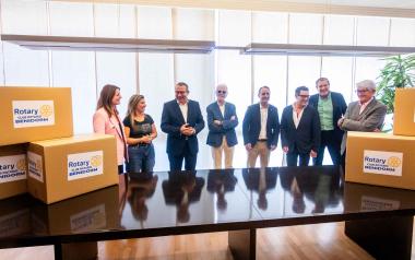 El Rotary Club de Benidorm dona a l'Agrupació local d'AMPA material de papereria per a escolars vulnerables