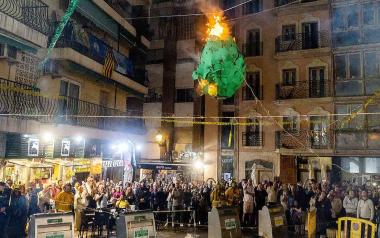 La tradicional Festa de la Carxofa regresa este sábado a la plaza de la Constitución