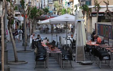 Últimos días para que los establecimientos de restauración renueven la autorización para la ocupación de la vía pública