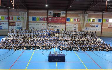 El Club Voleibol Playas de Benidorm presenta a sus equipos en el Palau d’Esports 