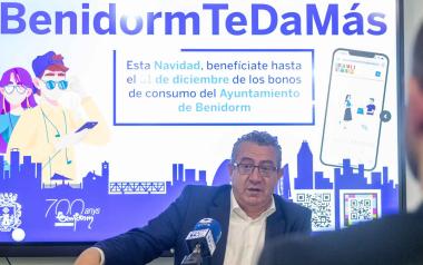 Más de 250 establecimientos se han adherido ya a la campaña de bonos #BenidormTeDaMás que arranca el próximo lunes