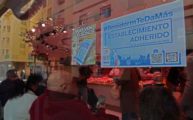 Benidorm aprueba el pago de la primera remesa de bonos consumo por valor de 351.690 euros