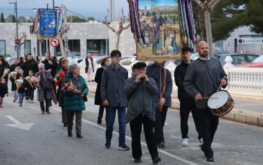 El barrio de l’Horta de Benidorm festeja a Sant Antoni Abat, patrón de la Ermita, en su día grande