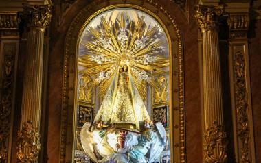 La comisión del Centenario de la Coronación de la Mare de Déu reprograma la exposición fotográfica de la patrona