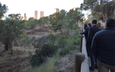 Benidorm finaliza las actuaciones contra incendios y la creación de nuevos senderos en la zona de Xixo del parque El Moralet 