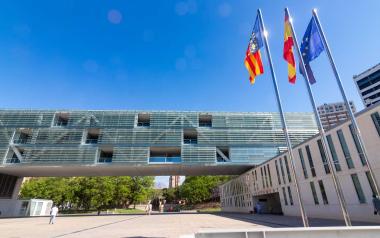 Benidorm habilita la opción del pago de tasas e impuestos municipales a través de Bizum