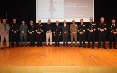 La conferencia ‘El submarino, principal arma estratégica’ del almirante Gonzalo Sanz Alisedo inaugura las III Jornadas de la mar de Benidorm 