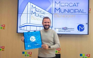 Benidorm impulsa una campaña para fomentar las compras en el Mercado Municipal  