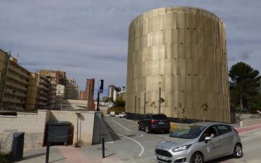 Benidorm pone en servicio el aparcamiento de Poniente durante toda la Semana Santa