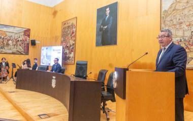 Benidorm reafirma su apuesta por un crecimiento inteligente, que proteja el entorno y ofrezca oportunidades en el aniversario de su fundación