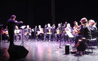 Benidorm celebra el XXV Festival de Orquestas y Rondallas de Pulso y Púa tras su declaración como Bien de Interés Cultural