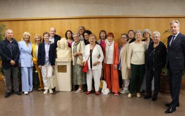 Veintidós benidormenses se gradúan en la UMH tras superar los dos cursos de las Aulas de la Experiencia