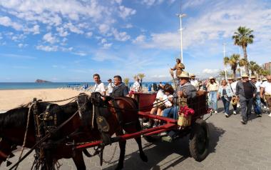 La Festa de Sant Isidre rememora la tradición agrícola de l’Horta de Benidorm con una romería hasta la Ermita de Sanç 