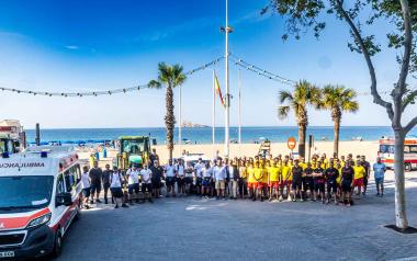 Benidorm refuerza desde hoy todos los servicios de las playas ante el inicio de la temporada alta
