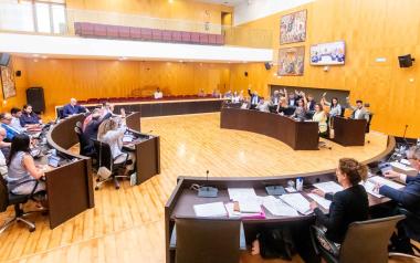 Benidorm aprueba el presupuesto municipal de 2026, que asciende a 224 millones y que incrementa servicios sin subir impuestos