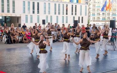 La danza contemporánea inaugura el verano cultural de Benidorm con una nueva edición de ‘Les Ones’
