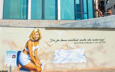Benidorm programa numerosas actividades para conmemorar el 70 aniversario de la estancia de la escritora Sylvia Plath en la ciudad