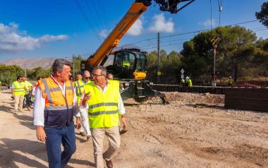 La tranviarización y duplicación de la vía del TRAM incorporará tres nuevos cruces semafóricos y un paso de vehículos de emergencia