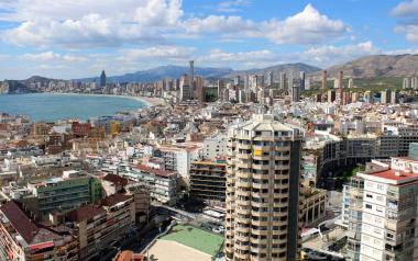Benidorm hace efectivas las primeras sanciones por viviendas turísticas no autorizadas por valor de 100.000 euros