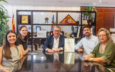Benidorm recoge el certificado que verifica su huella hídrica durante 2025 