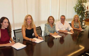 El Ayuntamiento de Benidorm renueva el convenio con la Protectora y refuerza su compromiso con el bienestar animal