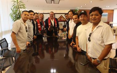 Recepción a representantes de la comunidad nepalí