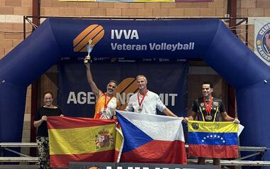 Los españoles brillan en el Campeonato del Mundo de Veteranos de Voleibol y Voley Playa IVVA celebrado en Benidorm  
