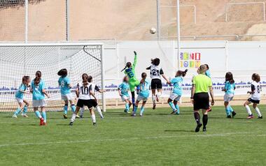 Benidorm aprueba una subvención de 100.000 euros para potenciar el deporte femenino en los clubes locales