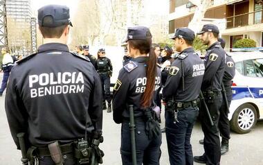 Benidorm incorpora dos nuevos efectivos a la Policía Local en comisión de servicio